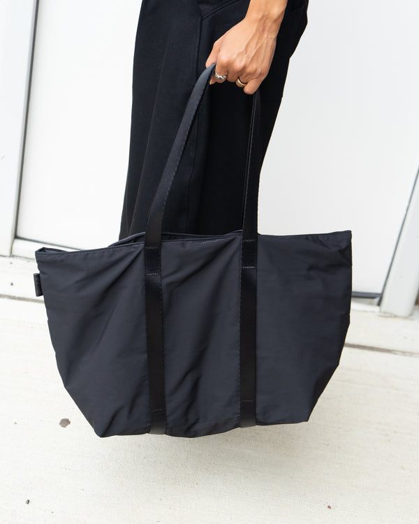 Gabardine Tote (M) - Black