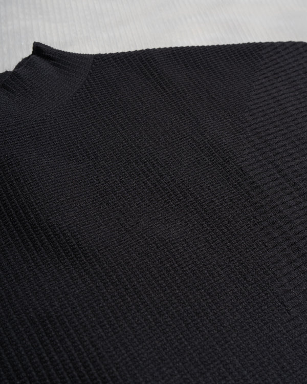Soft-Weave S/S Knitted Top - Black