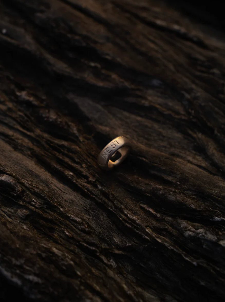 media.preview_image.alt