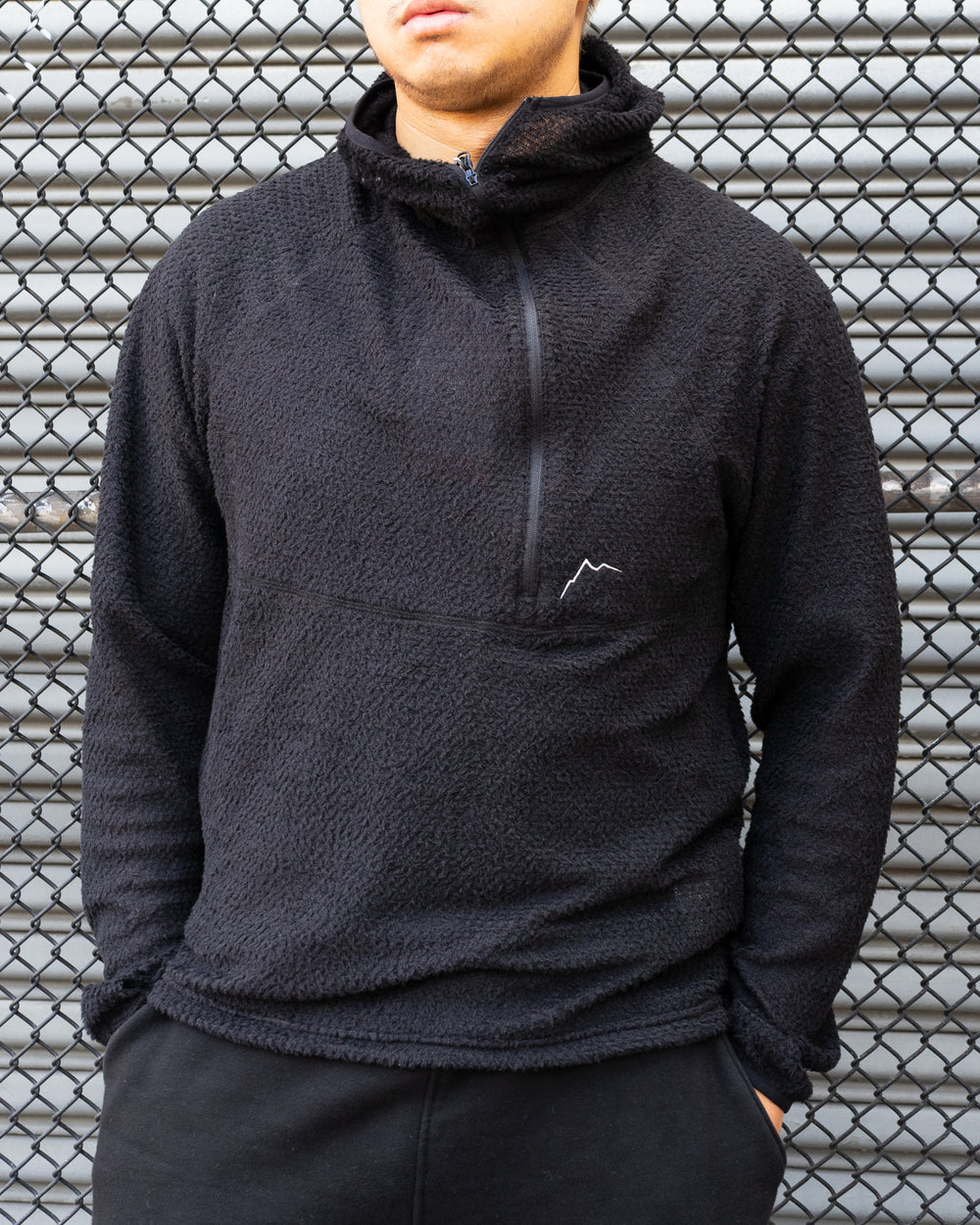 Alpha Pullover - Black CAYL