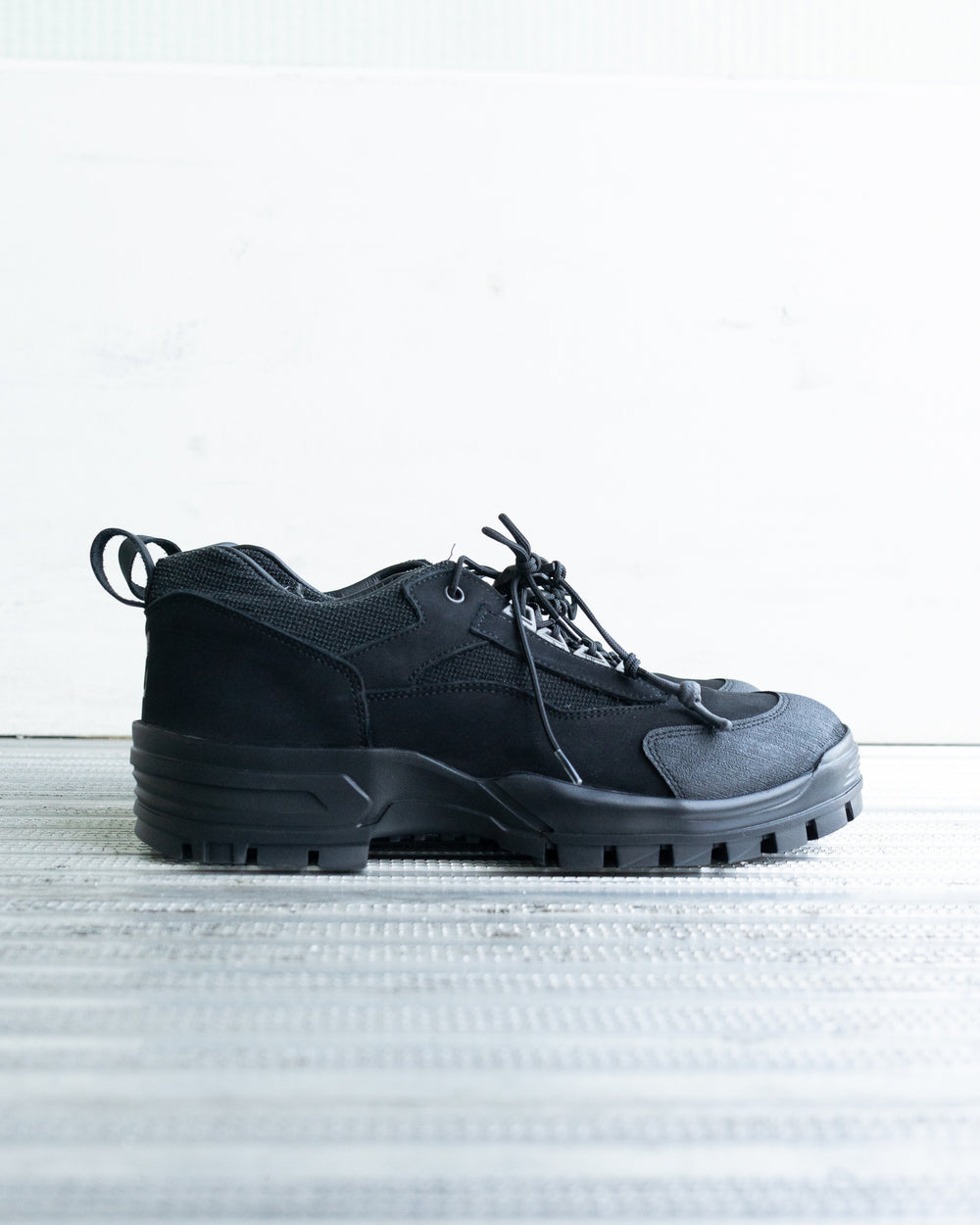 HED Sneaker II - Black