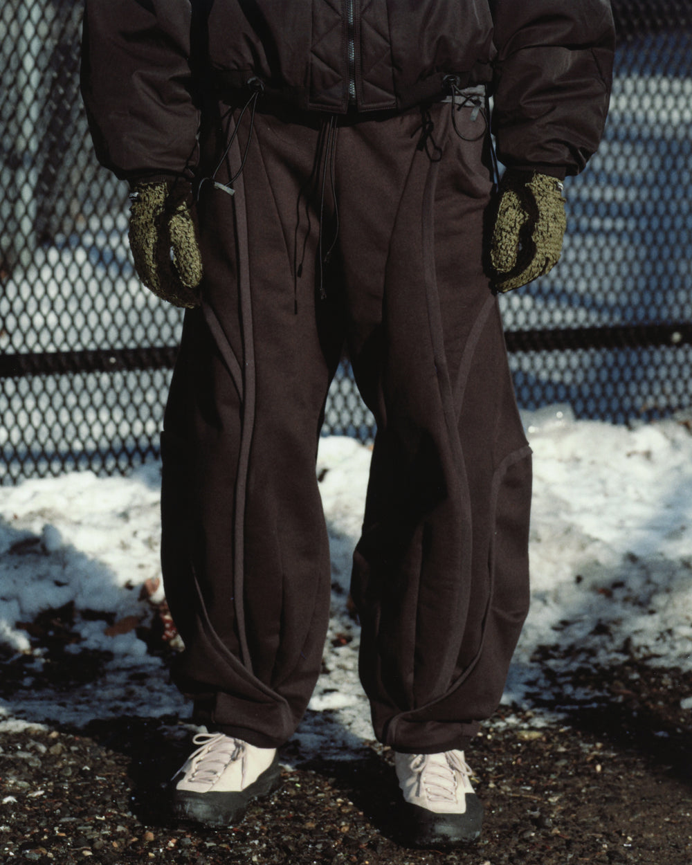 Barter Sweat Pants - Black Seeing Red
