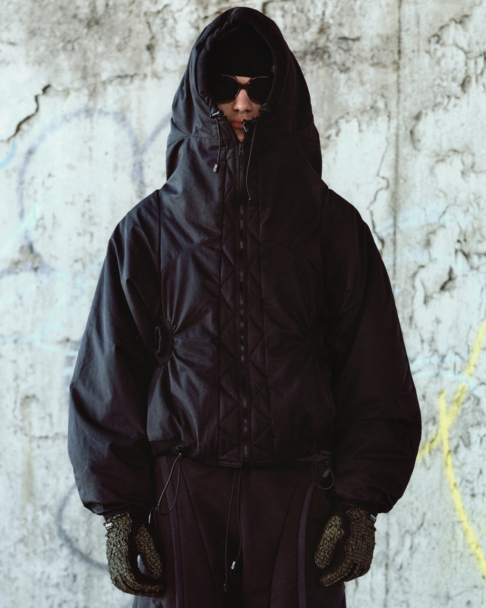Skyreacher Puffa - Black (XL) Seeing Red