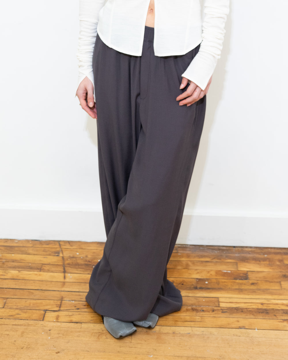 Chill Fit Pants - Dust Grey Unmere