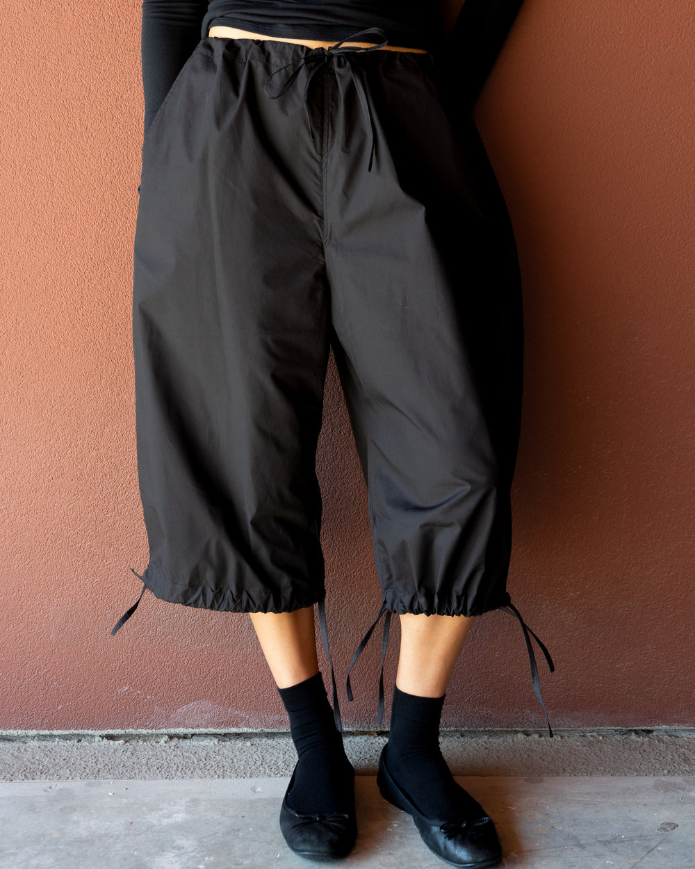 Romain Capris - Black