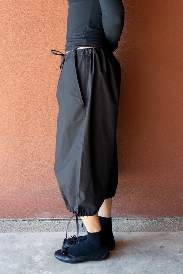 Romain Capris - Black